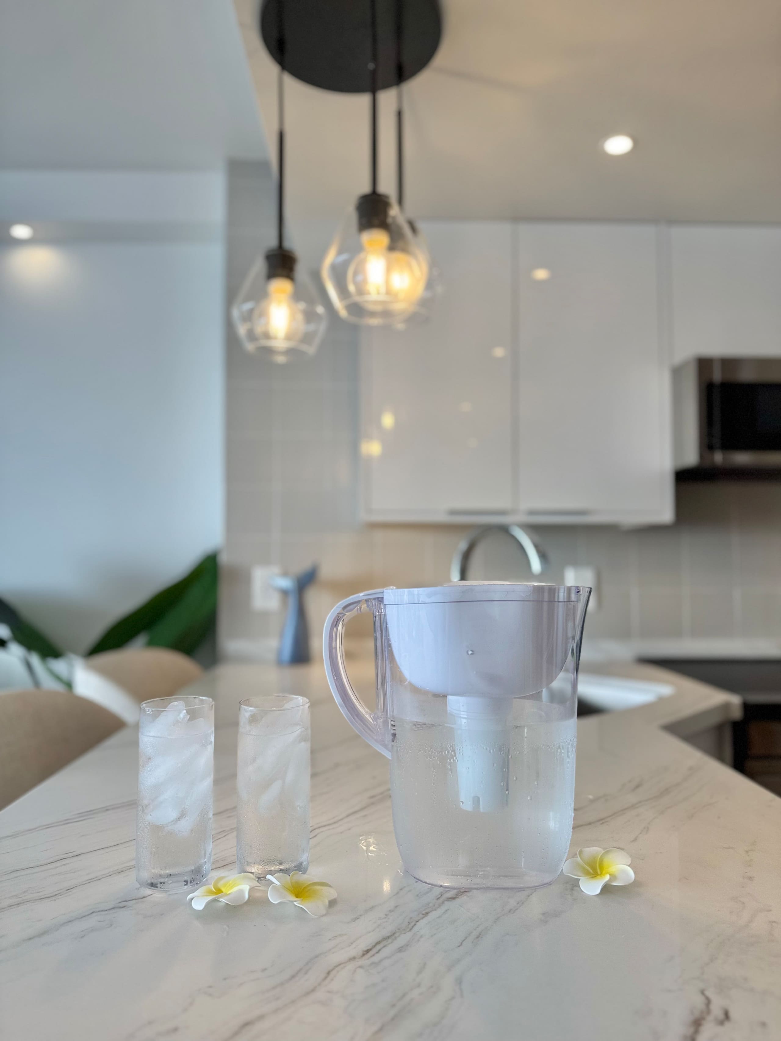 Condo in Honolulu · ★4.96 · 1 bedroom · 2 beds · 1 private bath - Image 35