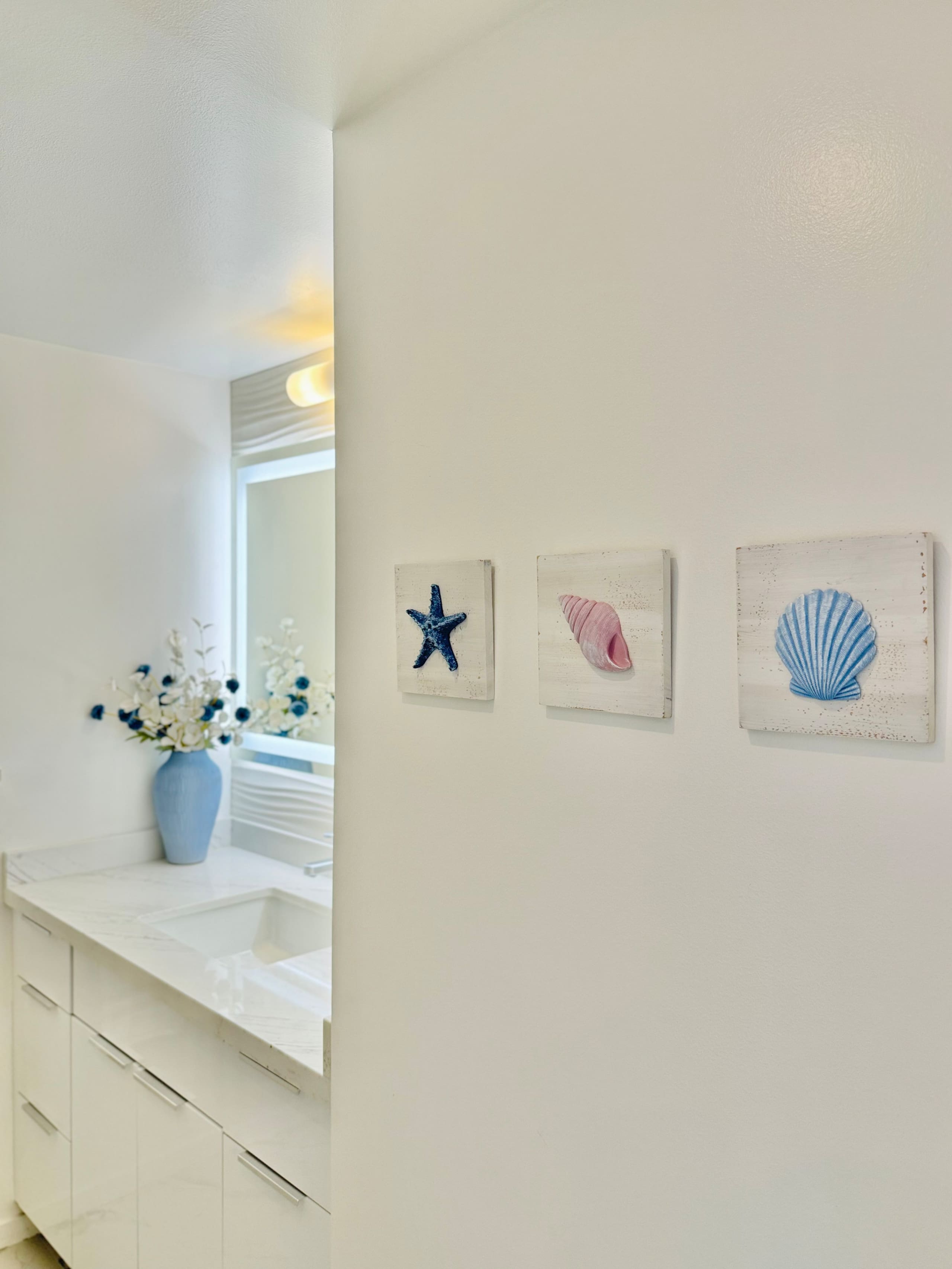 Condo in Honolulu · ★4.96 · 1 bedroom · 2 beds · 1 private bath - Image 41