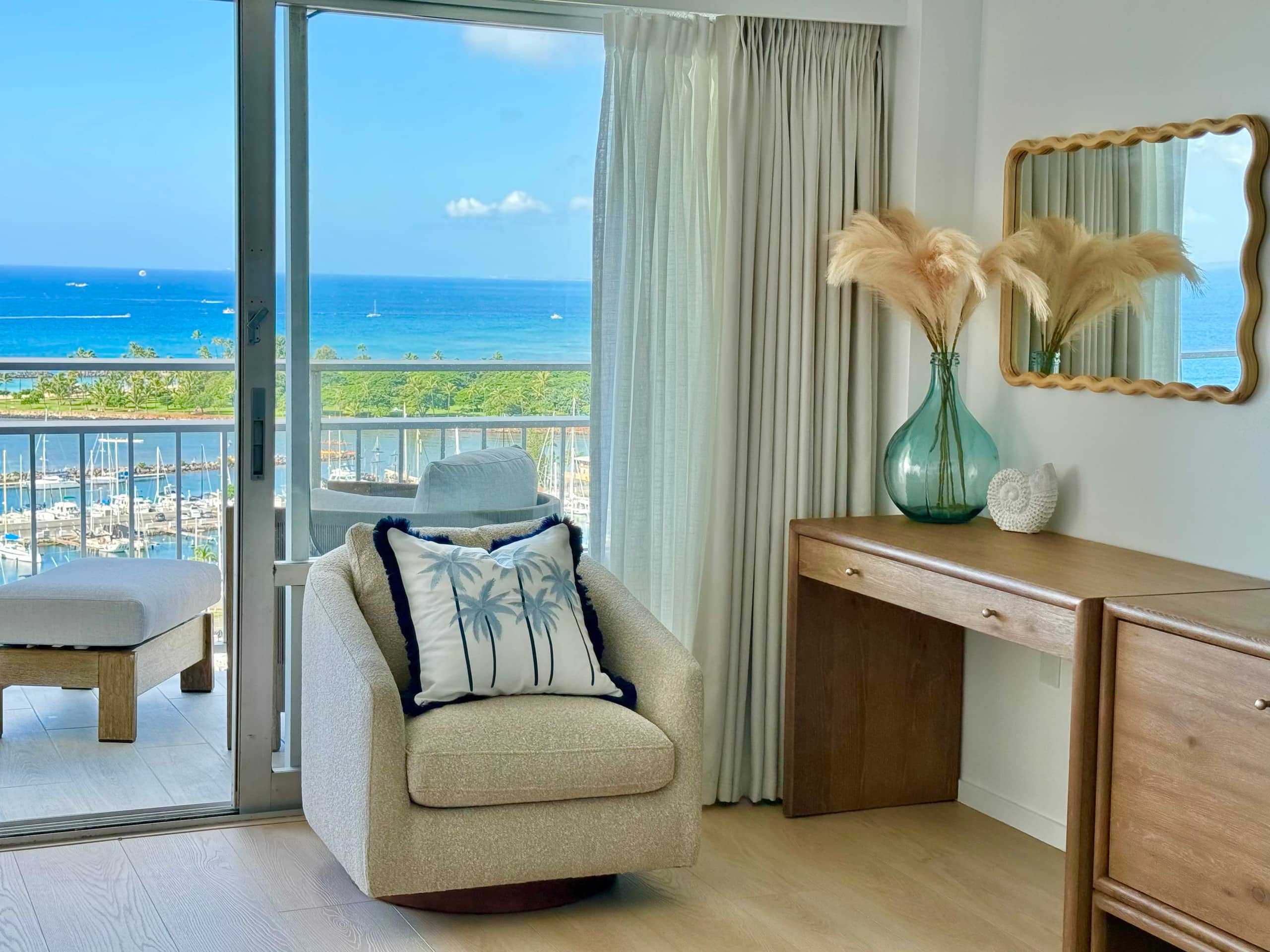 Condo in Honolulu · ★4.96 · 1 bedroom · 2 beds · 1 private bath - Image 10