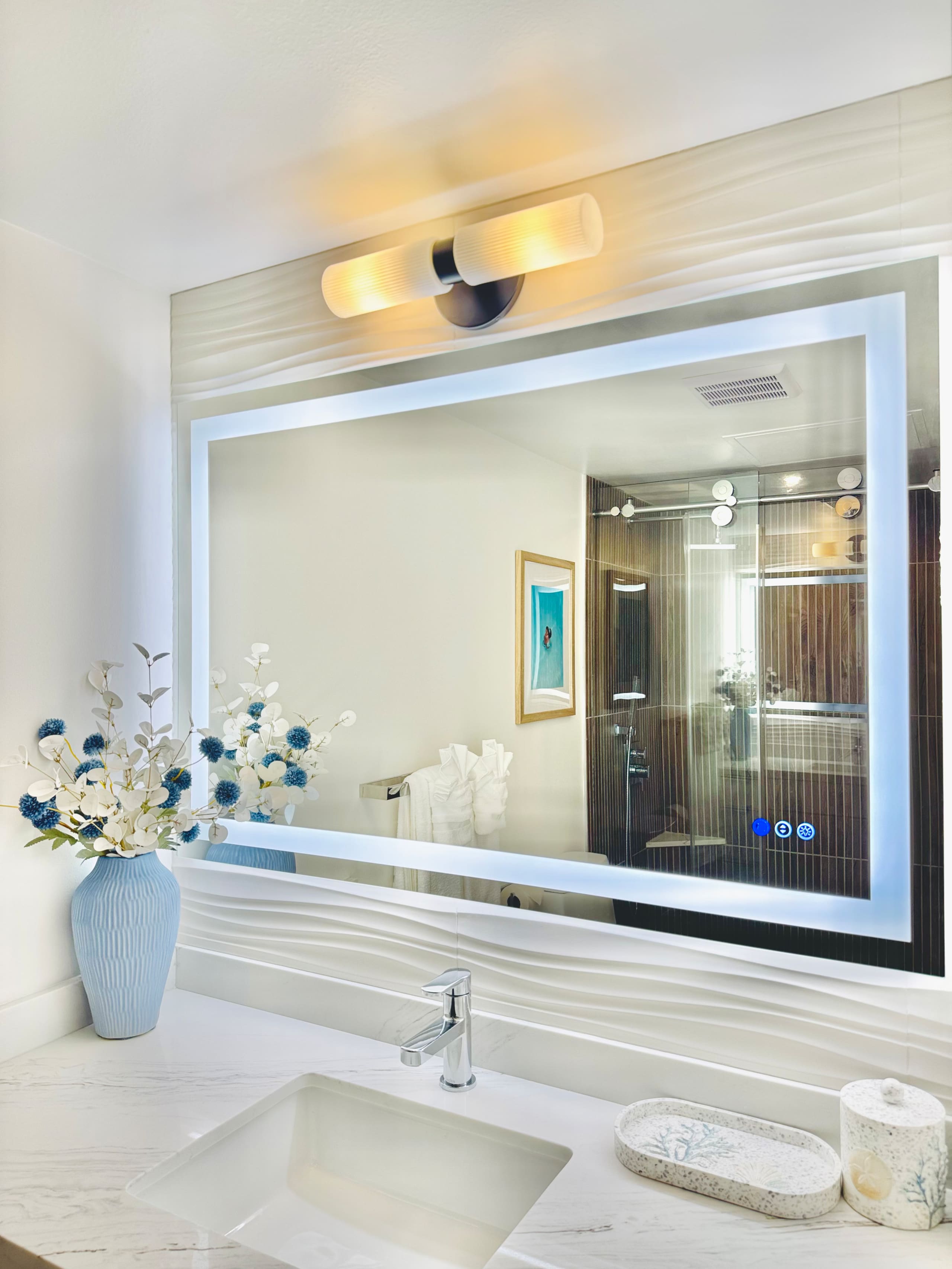 Condo in Honolulu · ★4.96 · 1 bedroom · 2 beds · 1 private bath - Image 38