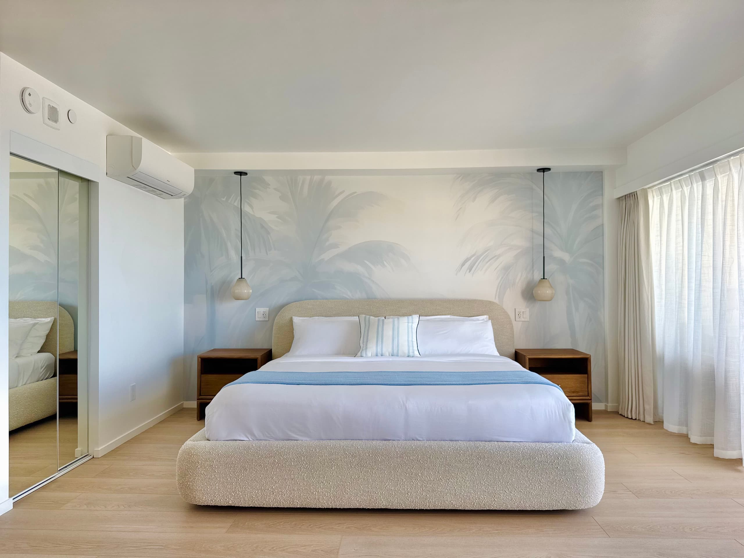 Condo in Honolulu · ★4.96 · 1 bedroom · 2 beds · 1 private bath - Image 19