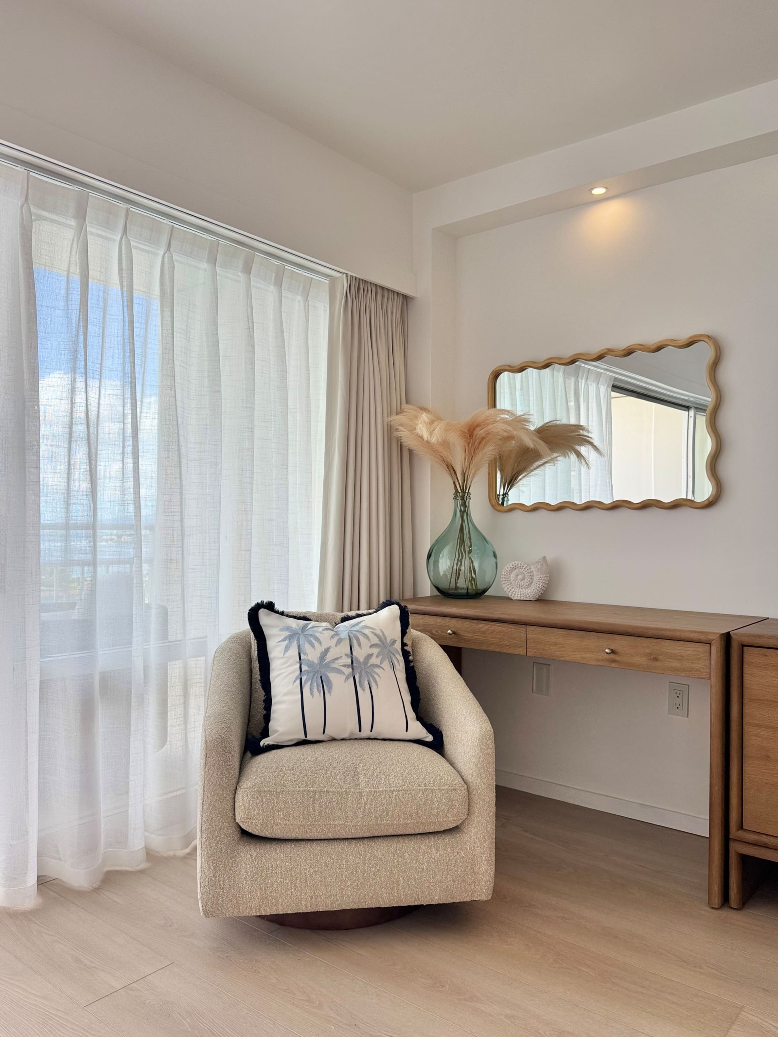 Condo in Honolulu · ★4.96 · 1 bedroom · 2 beds · 1 private bath - Image 13
