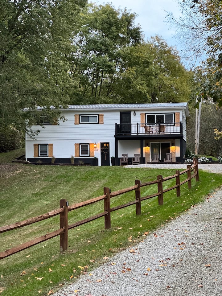 Logan’s Lookout over Mohican - Modern Farmhouse