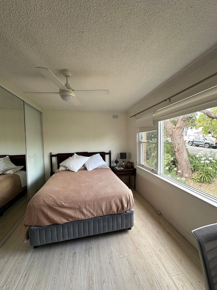 საძინებელი 1