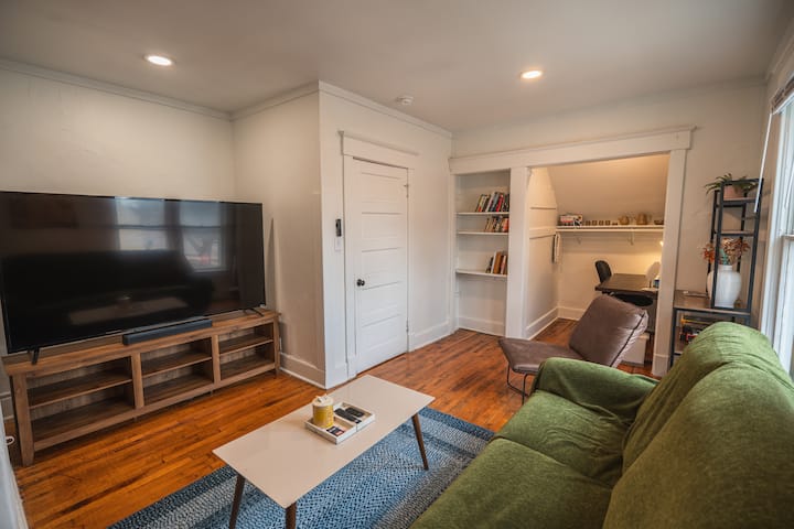 Nest & Rest House - 4 Min Walk To Uiuc/carle/dt - Urbana, IL