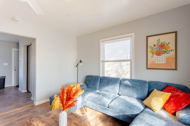Cozy & Simple 2bd Near Dtw Airport W/fast Wi-fi - Aéroport métropolitain de Détroit (DTW)