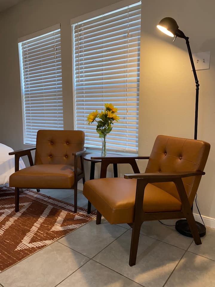 Detached Private Studio W/ Yard - San Antonio, TX