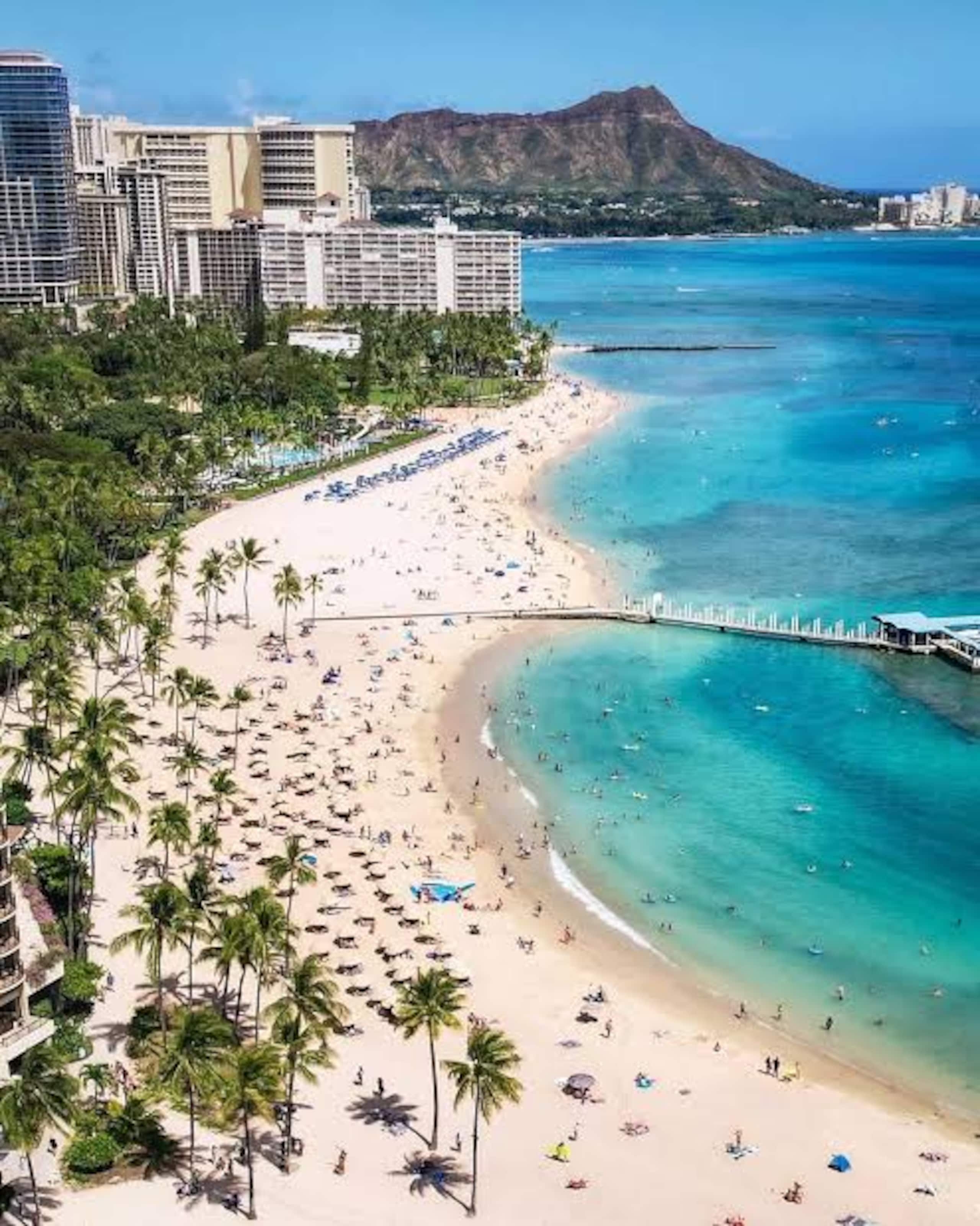 Condo in Honolulu · ★4.83 · 1 bedroom · 3 beds · 1 private bath - Image 21