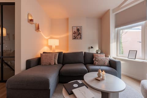 Top Airbnb: Luxury apartment in the center of Rotterdam Stay-Rejoice in Rotterdam Centrum
