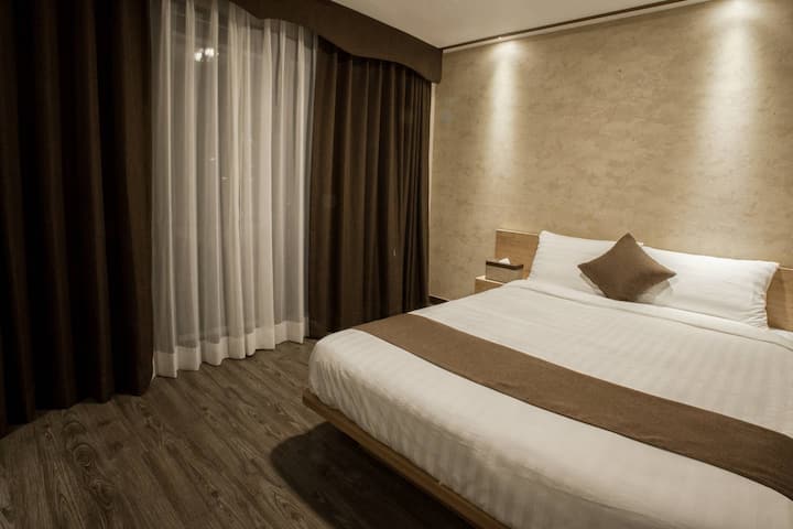 [Cs프리미어 호텔 안양] 디럭스 더블룸#안양호텔#안양숙소#경기안양#안양역 - Seoul