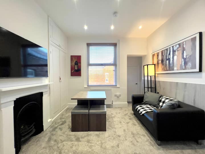 Apartment No.3 @Worcester House & Free Parking - Worcestershire