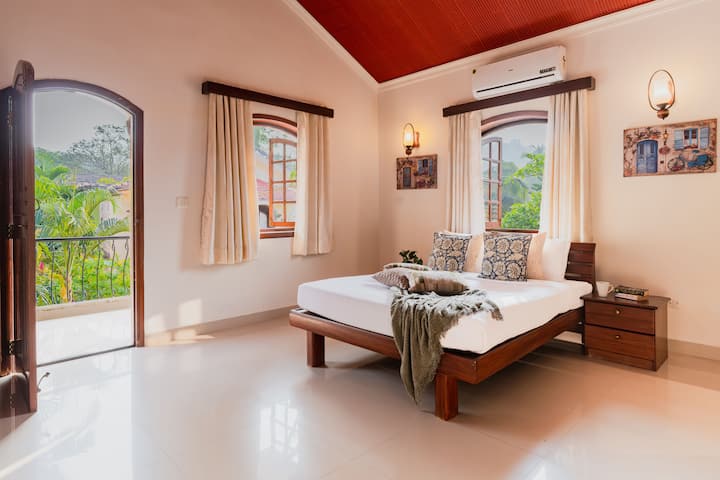 Bedroom 1 image 1
