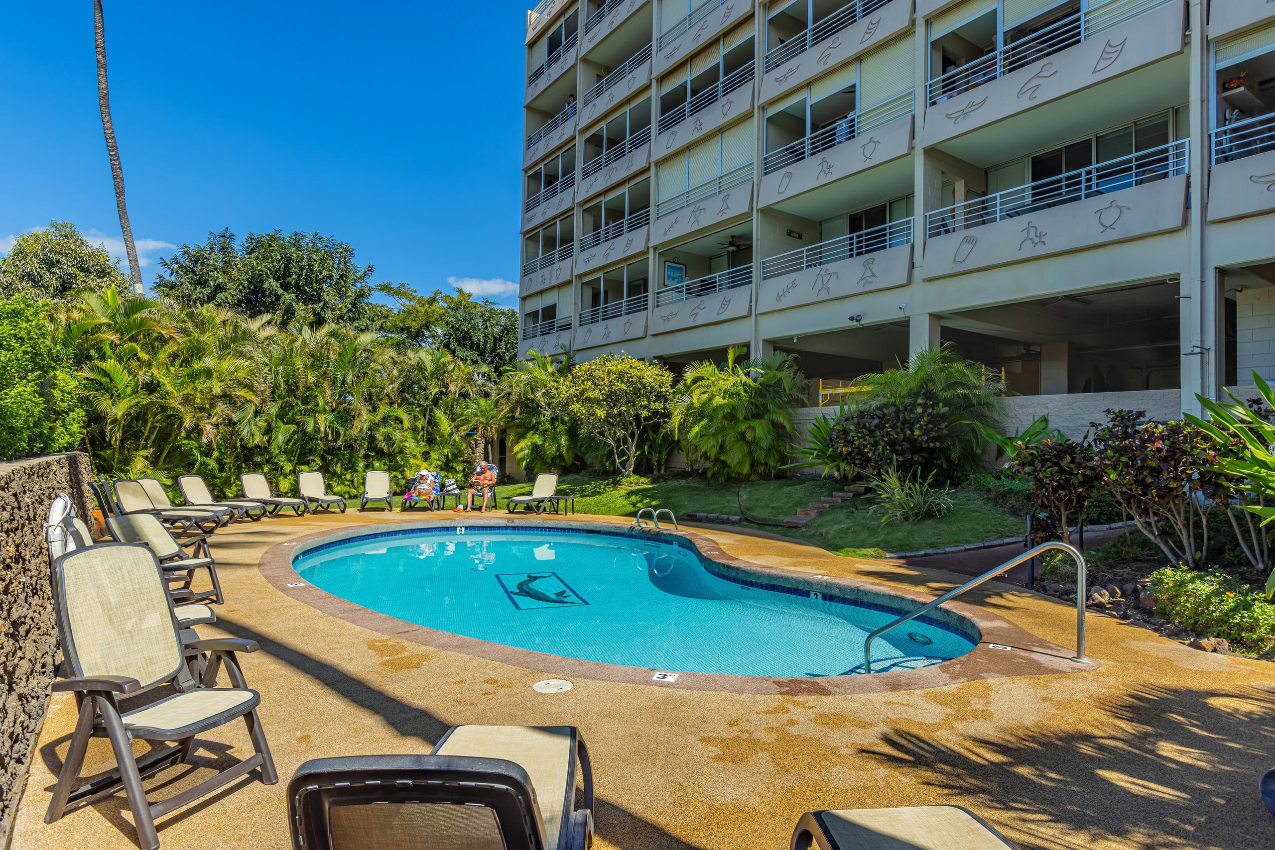 Condo in Kihei · ★4.97 · 1 bedroom · 2 beds · 1 bath - Image 19