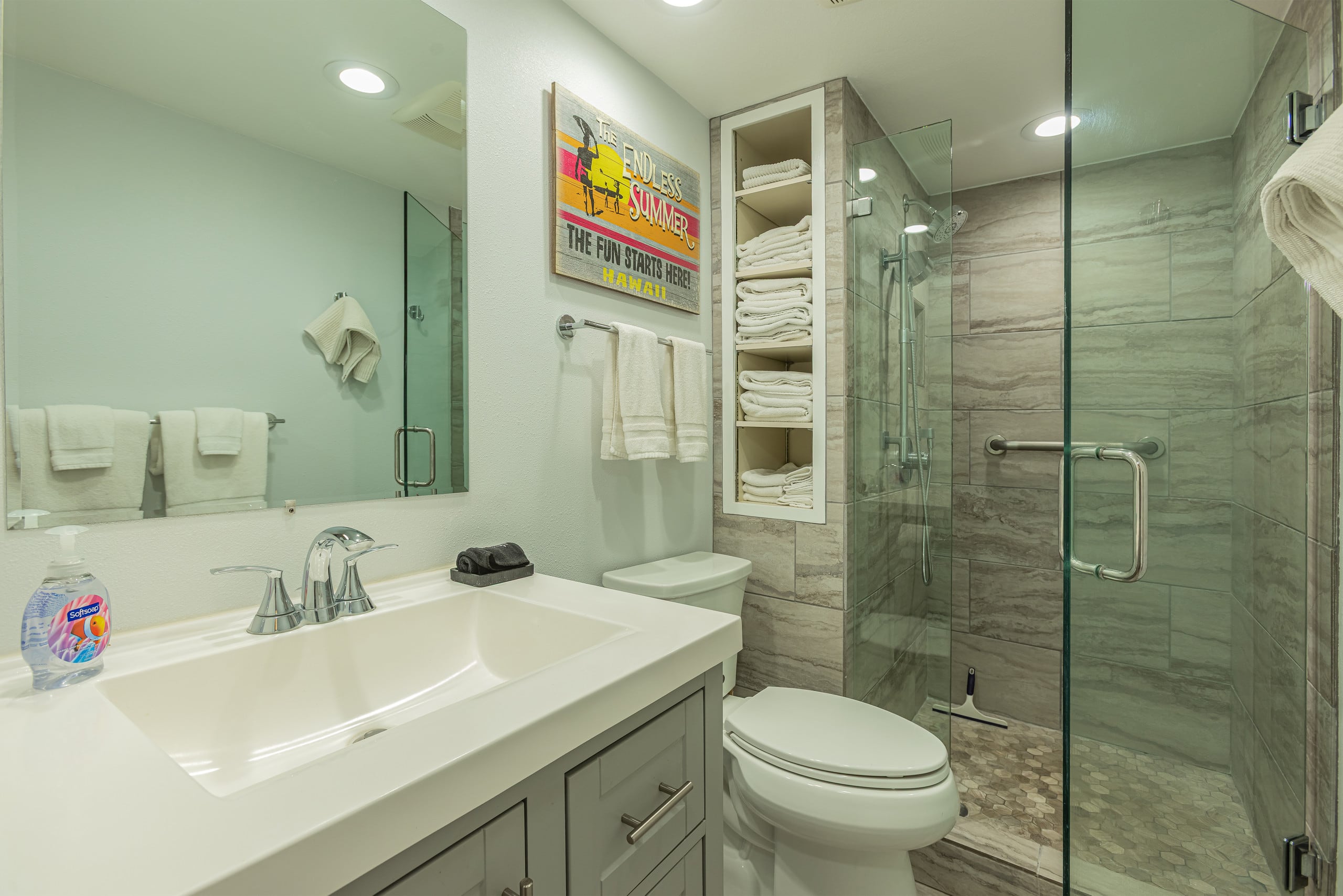 Condo in Kihei · ★4.97 · 1 bedroom · 2 beds · 1 bath - Image 40