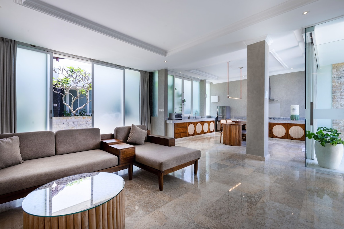 Home in South Kuta · ★4.64 · 1 bedroom · 1 bed · 1 private bath, comparabile Airbnb