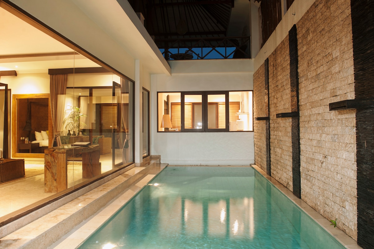 Home in South Kuta · 1 bedroom · 1 bed · 1 private bath, comparabile Airbnb