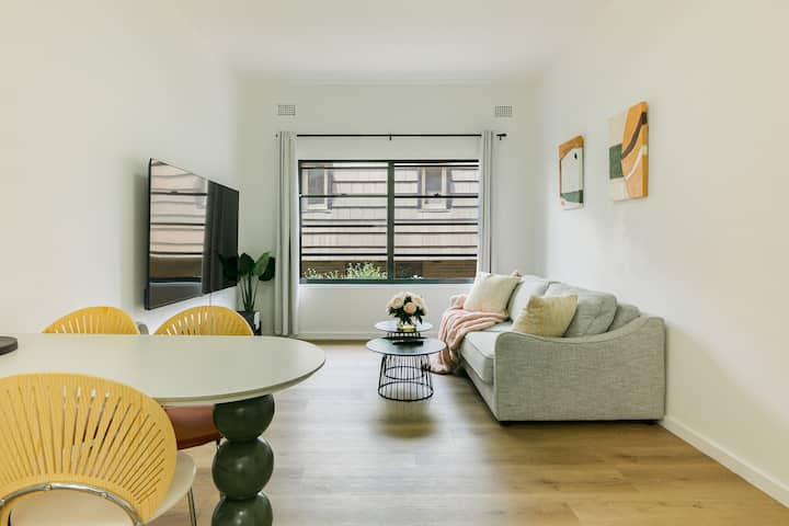 Harbour Calm & Village Ease | Modern 1br In Mosman - Northern Beaches Council