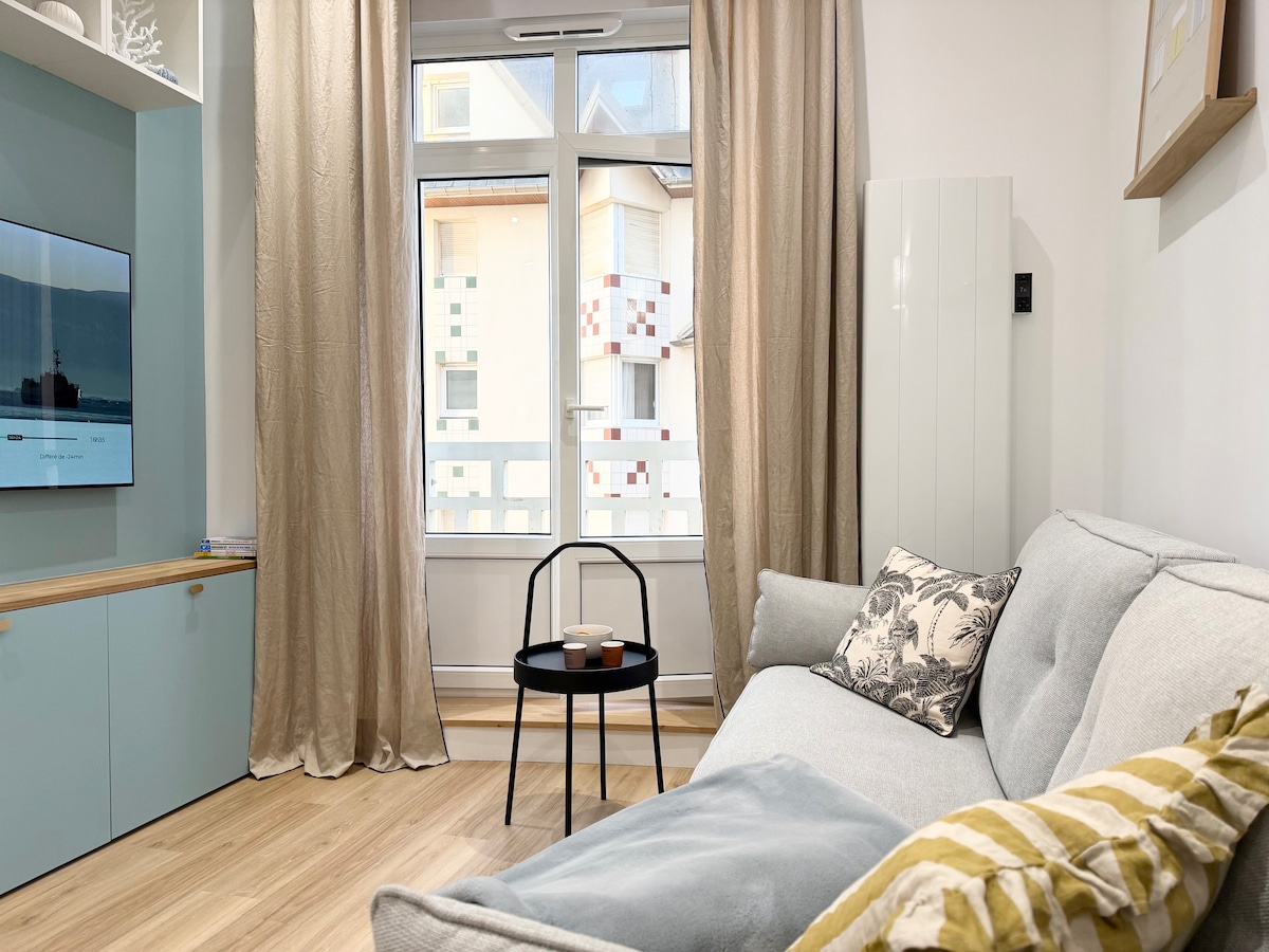 Successful Airbnb property: Le Cap 101 ~ At the foot of the Wimereux dike in Wimereux