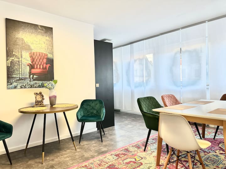 Spacious apartment, city center, train station nearby
