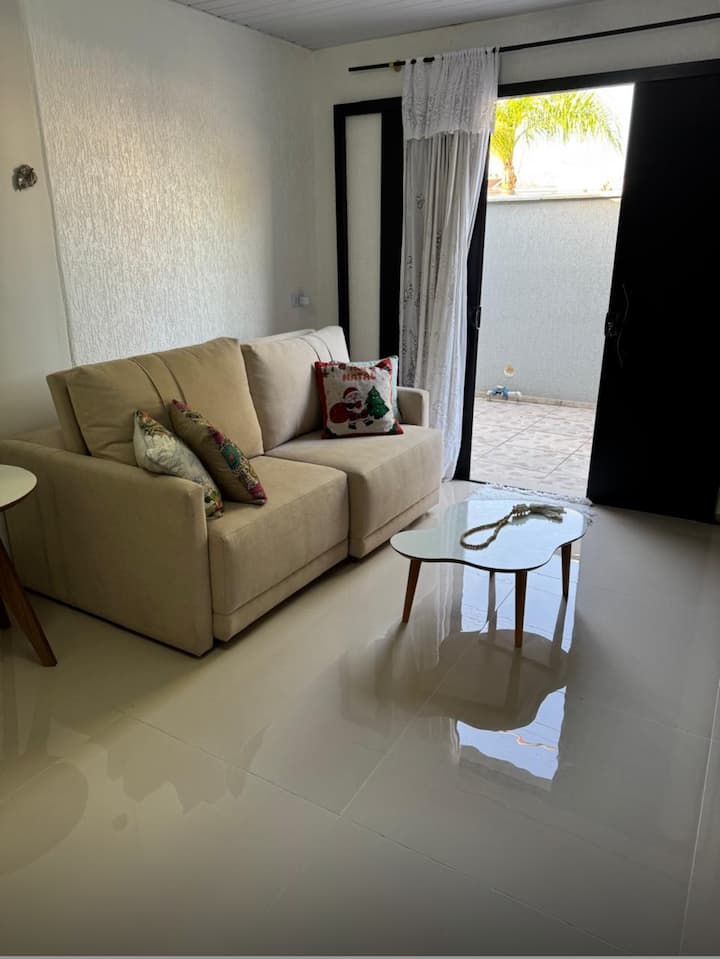 Confira, Casa Completa, A 3 Quadras Da Praia. - Matinhos