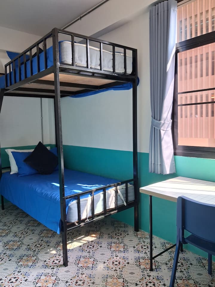 Dhomë gjumi 2