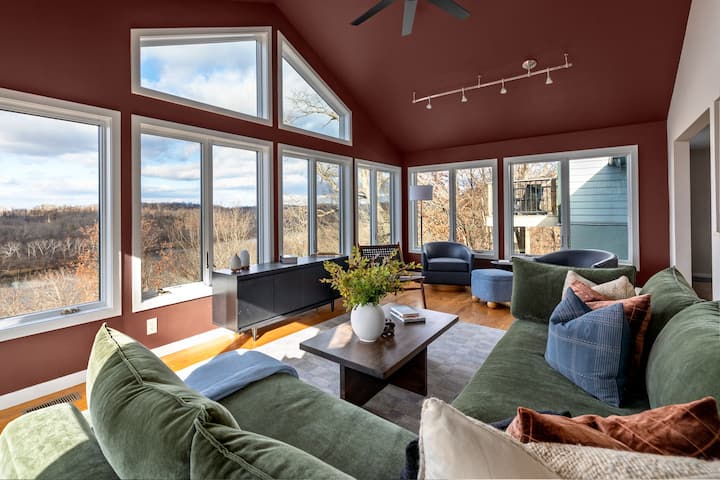 River Views+access | Comm Pool | Sauna | Game Room - Harpers Ferry, WV