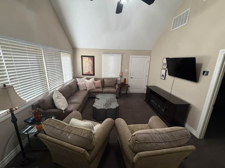 Separate Guest House - Houses for Rent in Lubbock, Texas, United States ...