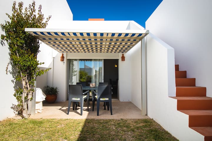 Casa Branca Mit Gemeinschaftspool Und Meerblick - Porches