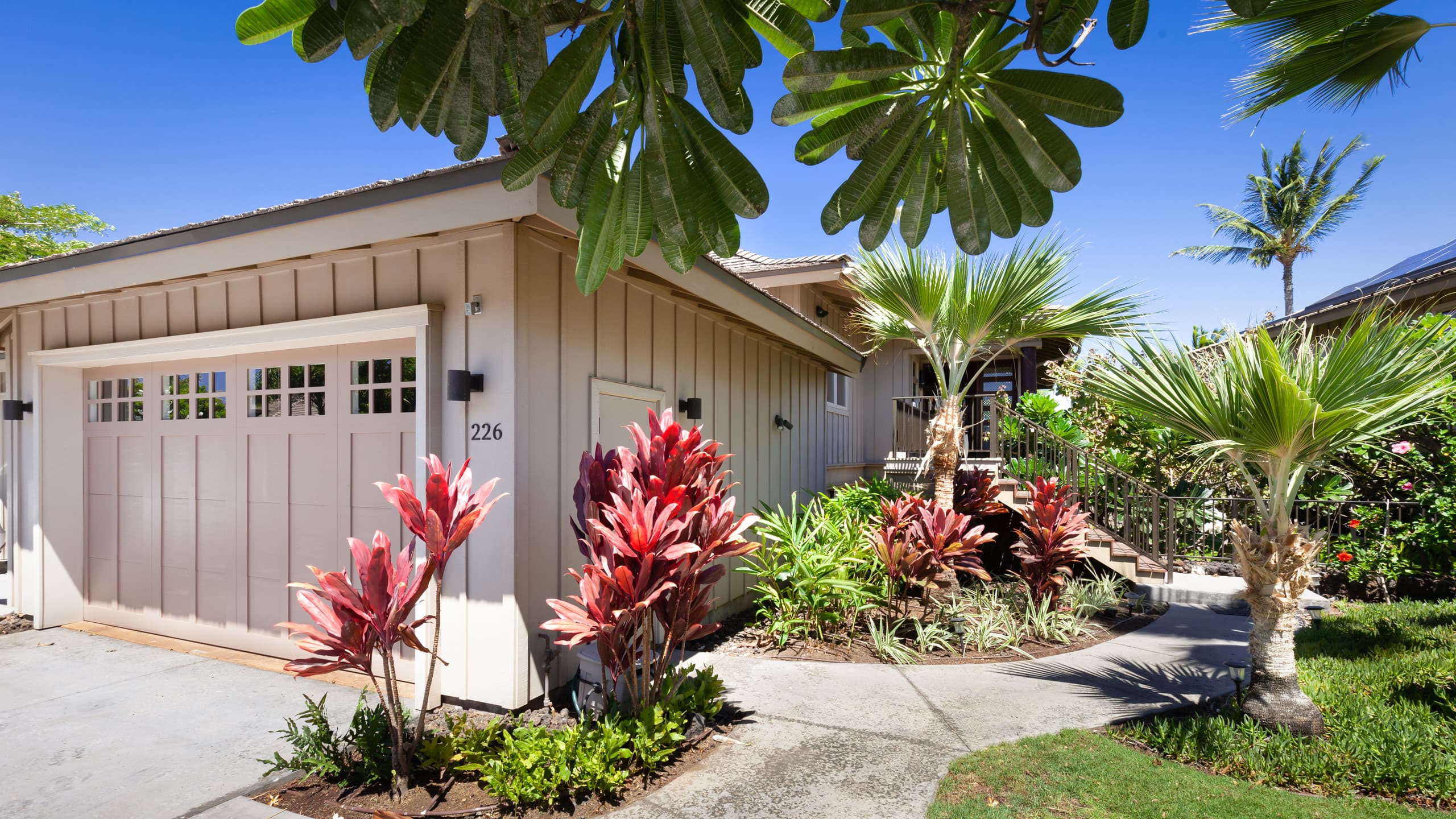 Home in Waimea · ★5.0 · 4 bedrooms · 6 beds · 3.5 private baths - Image 41