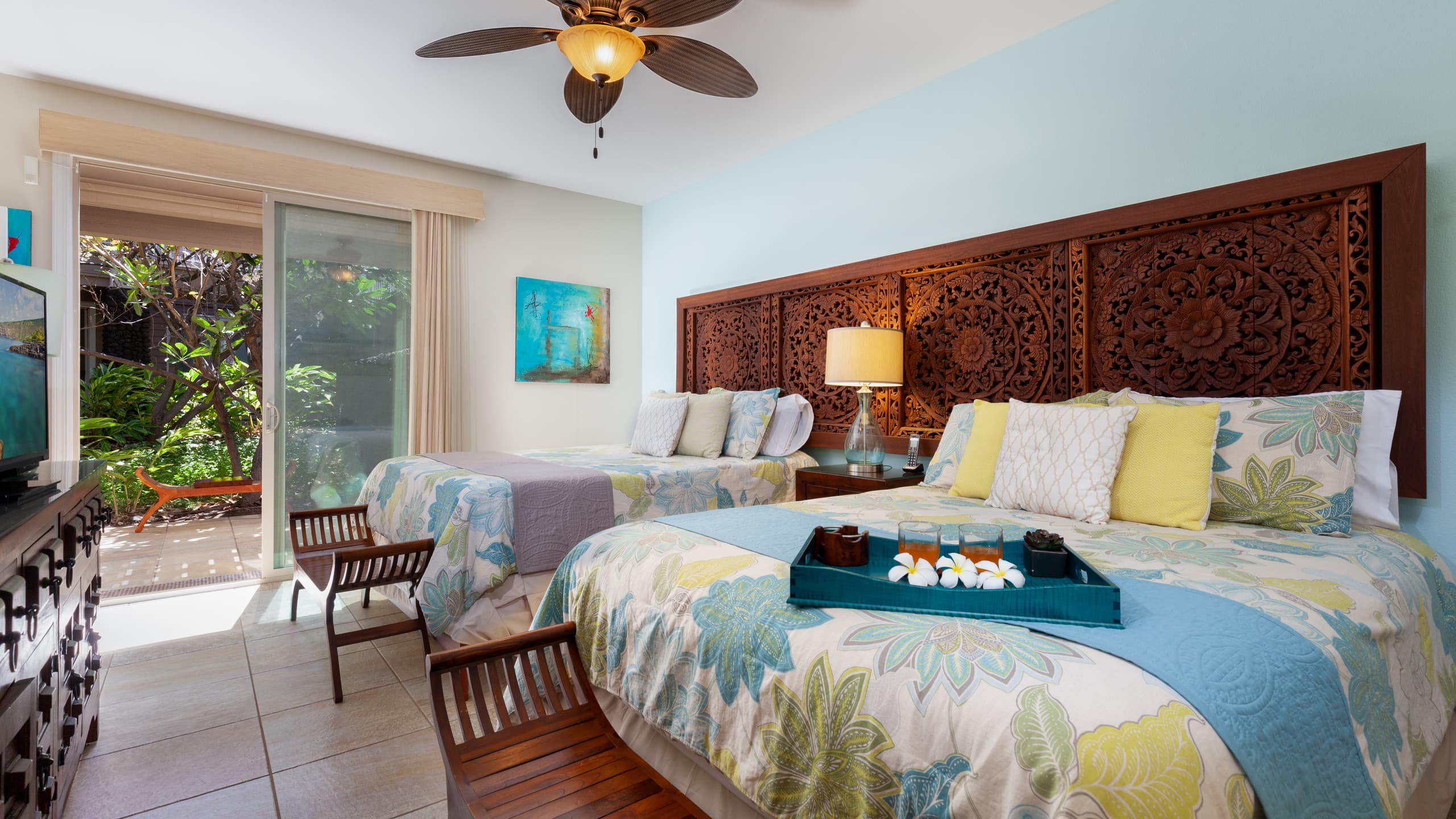 Home in Waimea · ★5.0 · 4 bedrooms · 6 beds · 3.5 private baths - Image 3