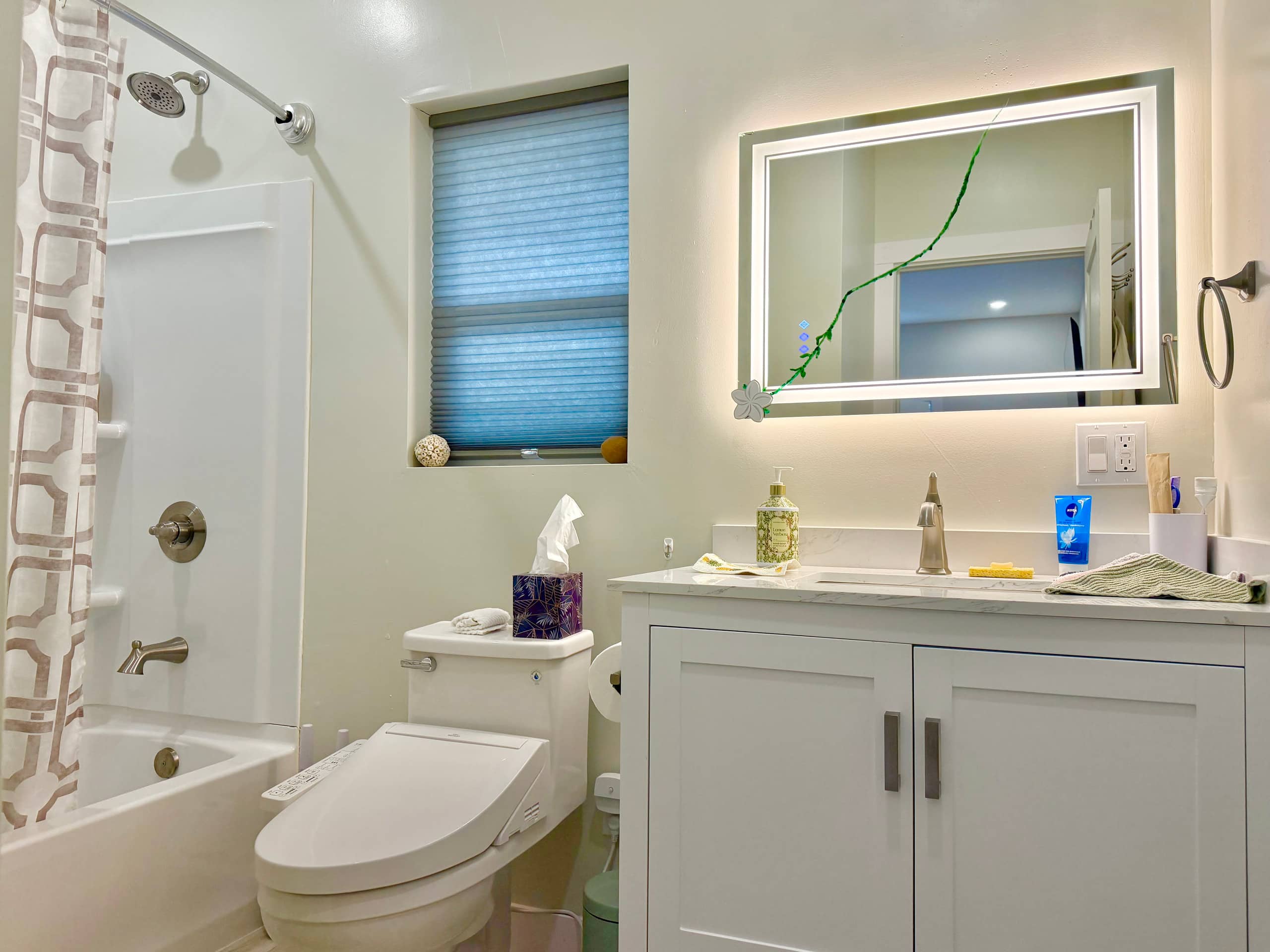 Guesthouse in Volcano · ★5.0 · Studio · 2 beds · 1 private bath - Image 11