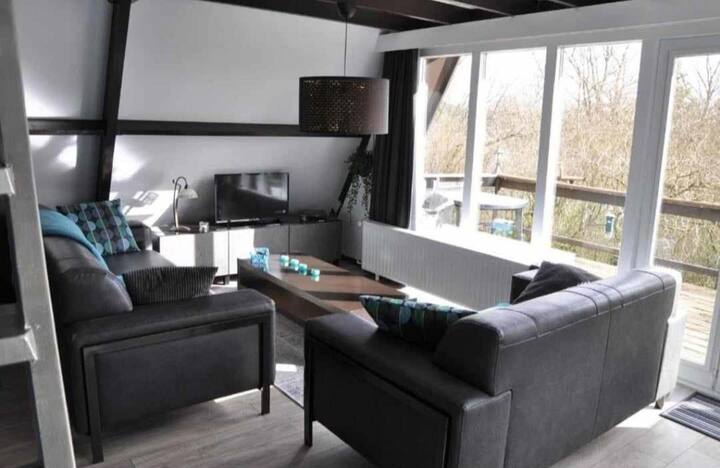 Villa Edice, Een Knusse Chalet Midden In De Natuur - Durbuy