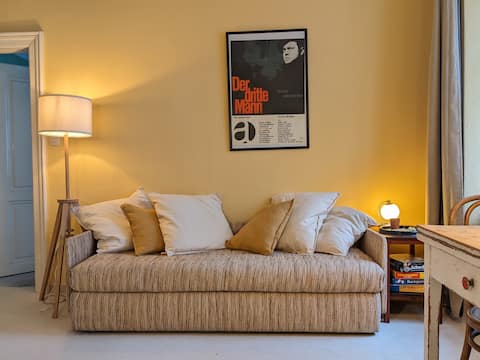 Successful Airbnb property: Charming old building near Schönbrunn in Penzing