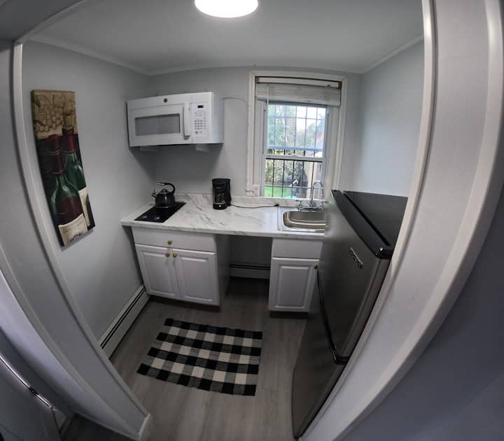 Nice Studio Apartment - Folsom, PA