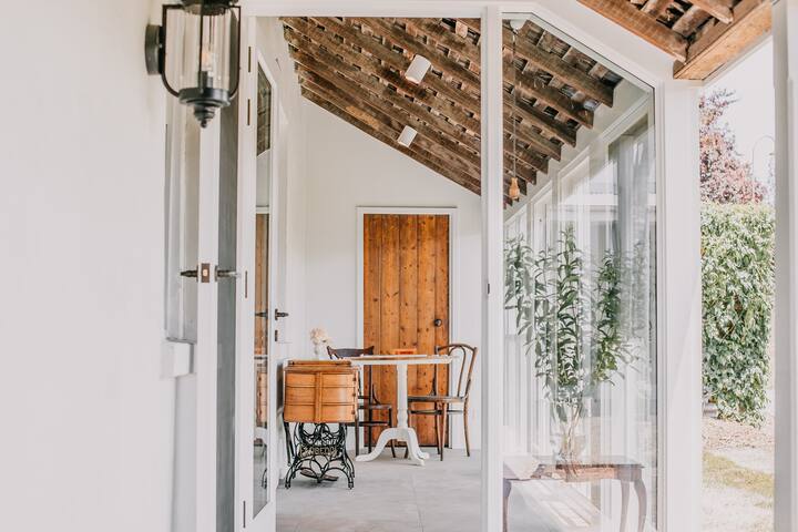 Garden Cottage At Littlebourne Bathurst. - Bathurst