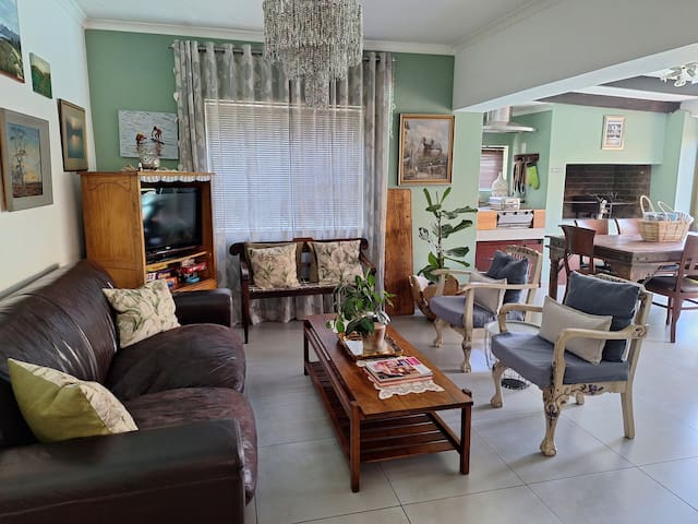 Beautiful, secure family home in Northern Suburbs