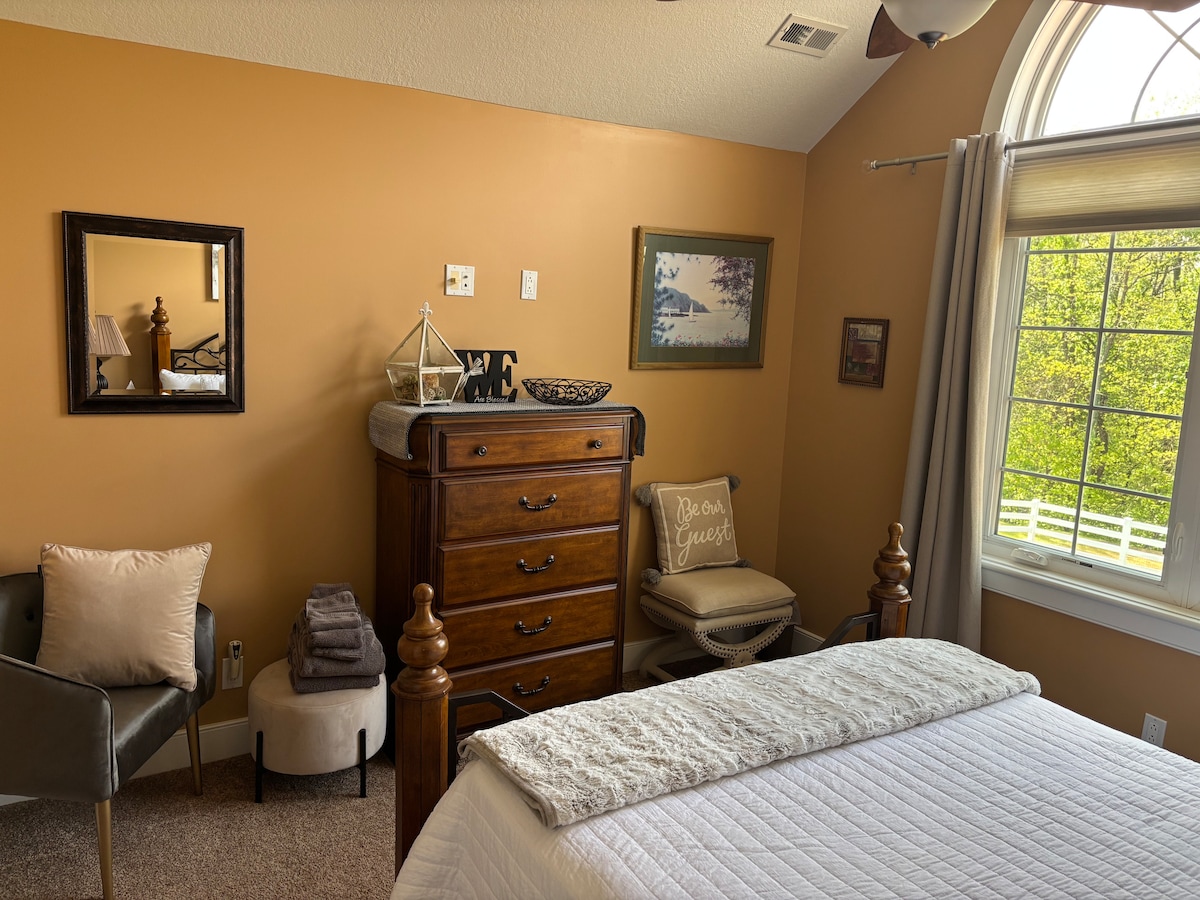 Covered Bridge Retreats: Piper’s