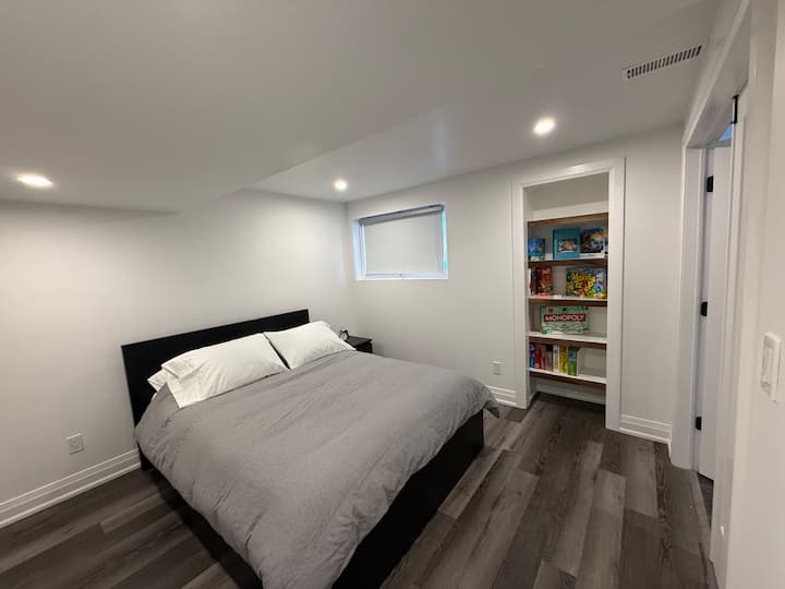 וילונות האפלה בחדר השינה 