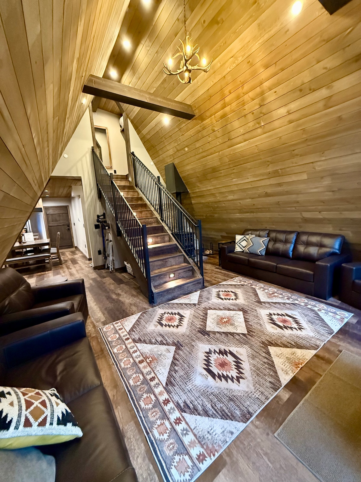 Top Airbnb: Newly remodeled A-frame 5 min drive to Sundance in Sundance