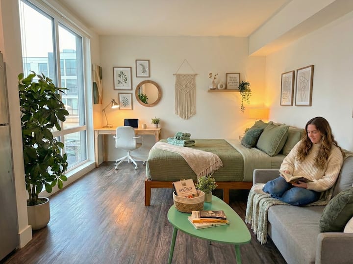 Cozy Studio | Prime Location | Free Garage Parking - Sorrento Beach, Santa Monica