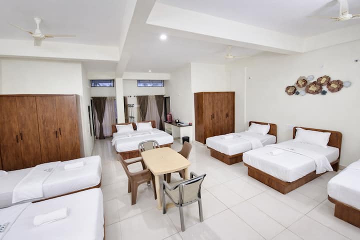 An 8 Bed Family Room Savi Apartments Chikmagalur - Chikkamagaluru