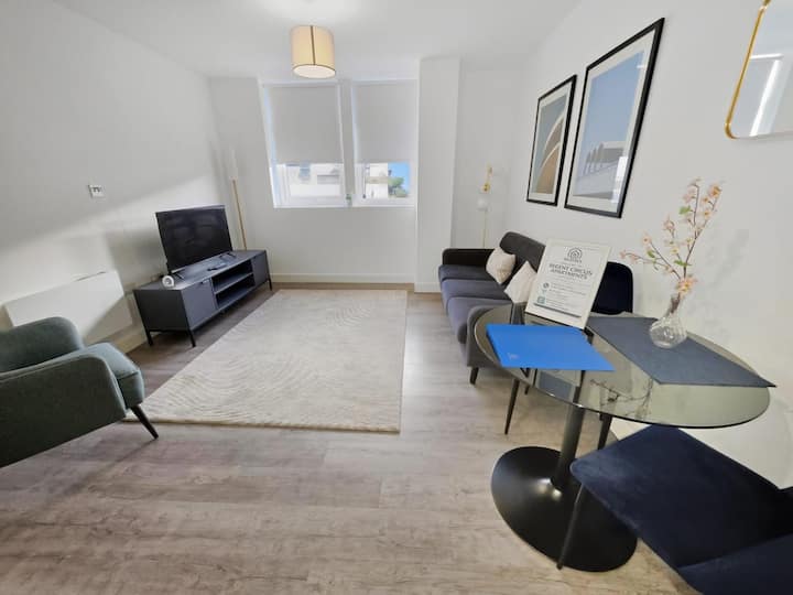 Regent Circus Apartments (04) 1 Bedroom Sleeps 2 - 스윈던