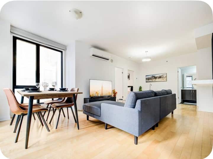 Chic 2br Montréal Retreat In The Heart Of Old Port - Montréal, QC