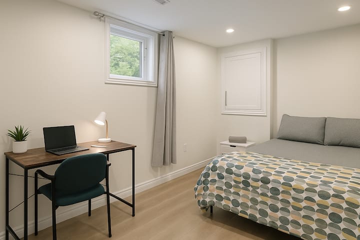 A Room With Private Bathroom - Waterloo