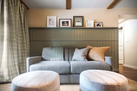 Successful Airbnb property: Wynwood Suites Unit 2, located on Lake Muskoka in Muskoka Lakes