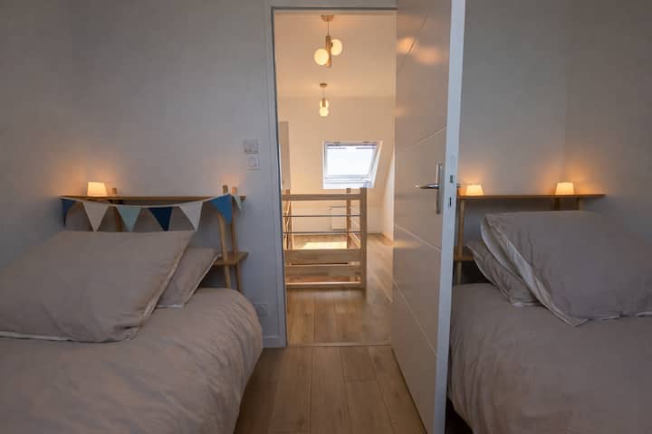 localizevacances.fr
ზღვისპირი, პლაჟი, შემოღობილი ბაღი, თევზაობა, ცენტრი ფეხით სავალ მანძილზე, ახალი და თანამედროვე სახლი
