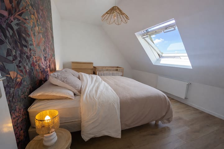 localizevacances.fr
ზღვისპირი, პლაჟი, შემოღობილი ბაღი, თევზაობა, ცენტრი ფეხით სავალ მანძილზე, ახალი და თანამედროვე სახლი
