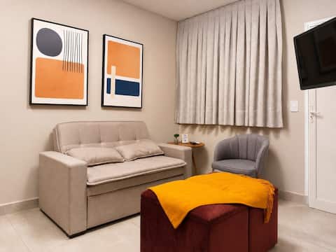 Top Airbnb: Modern Loft Air Conditioning Enclosed Garage in Cascavel