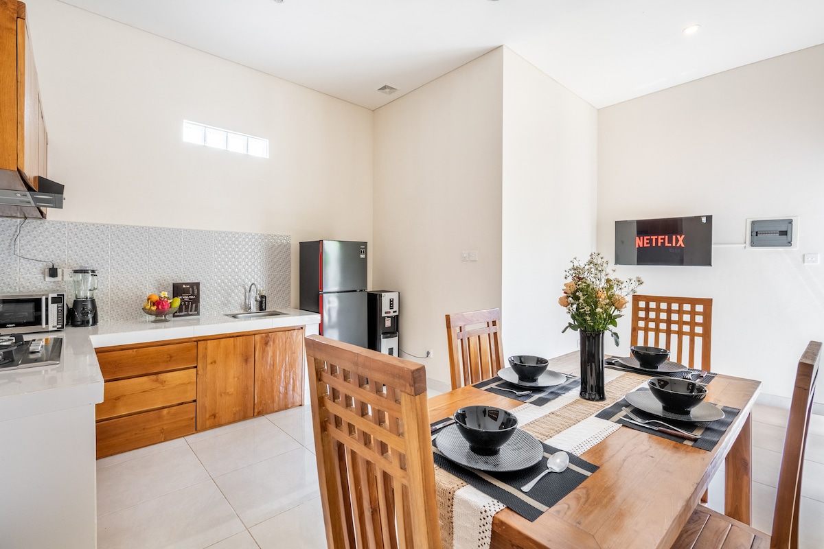 Villa in Kuta Utara · ★4.87 · 2 bedrooms · 2 beds · 2 private baths, Airbnb сравним