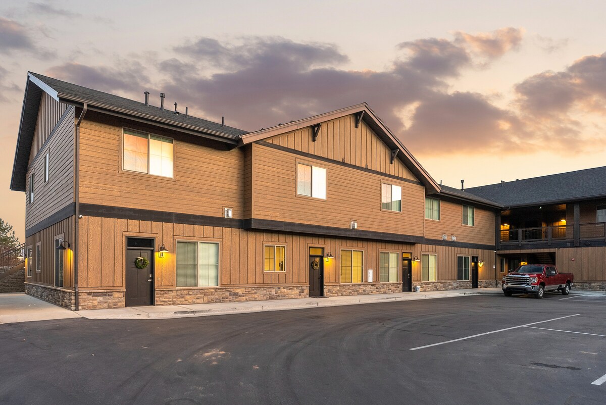 Midway Modern Farmhouse